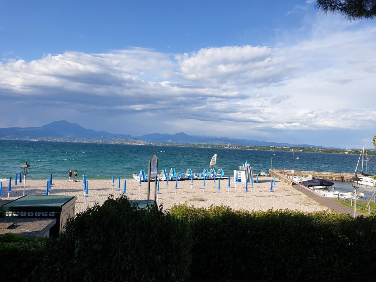 Hotel La Favorita بسكييرا ديل غاردا المظهر الخارجي الصورة