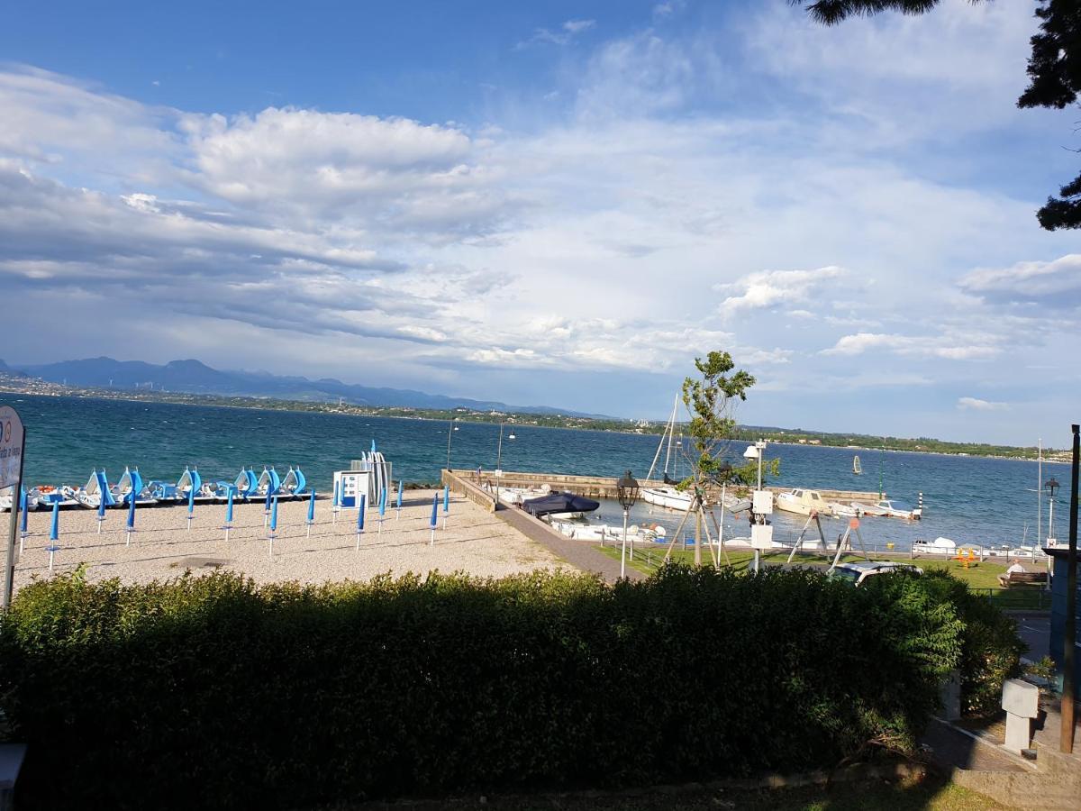Hotel La Favorita بسكييرا ديل غاردا المظهر الخارجي الصورة