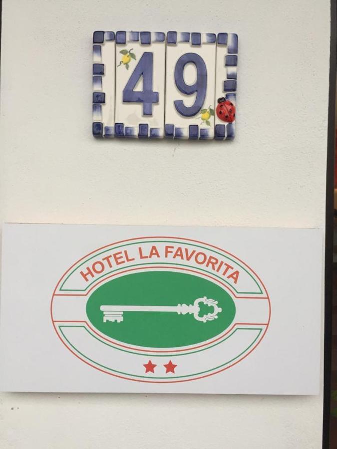 Hotel La Favorita بسكييرا ديل غاردا المظهر الخارجي الصورة
